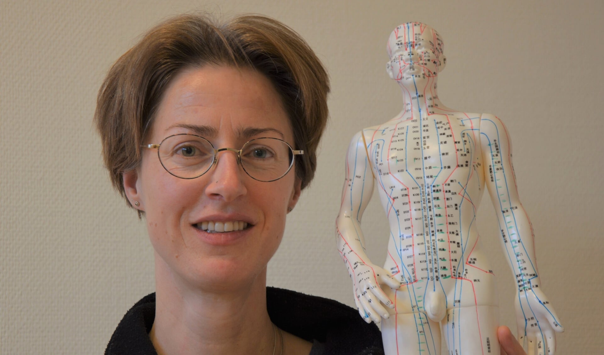  fysiotherapeut een acupuncturist Eefje Aalberts van de Praktijk voor Fysiotherapie en Beweging aan de Wilhelminalaan