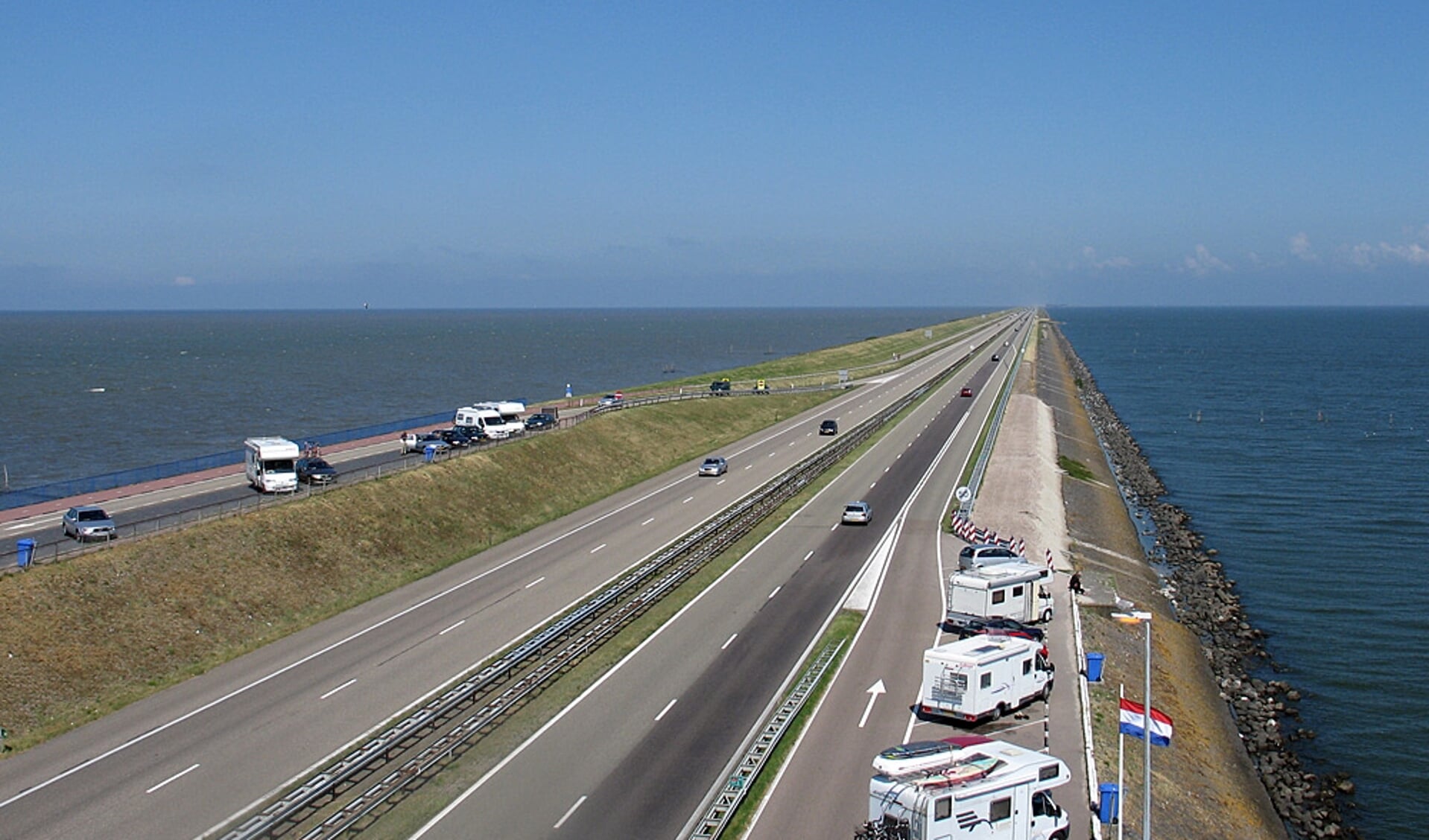 Afsluitdijk.