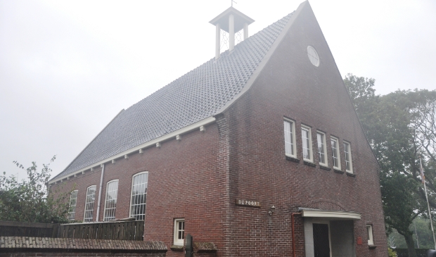 <p>De kerk aan Elemert.</p>