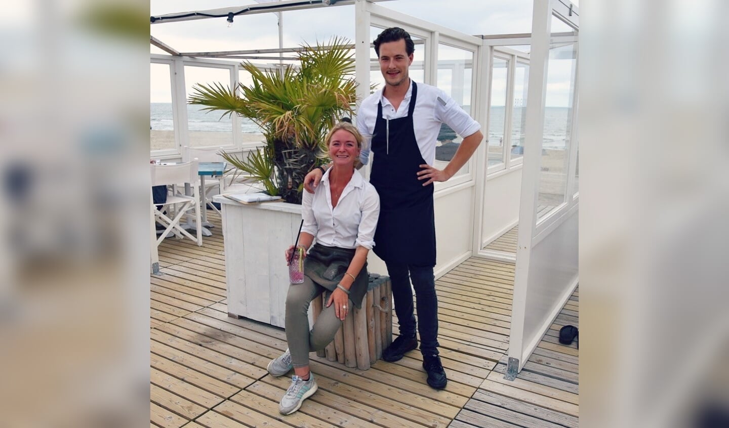 Roos en Huub bij het paviljoen afgelopen zomer.