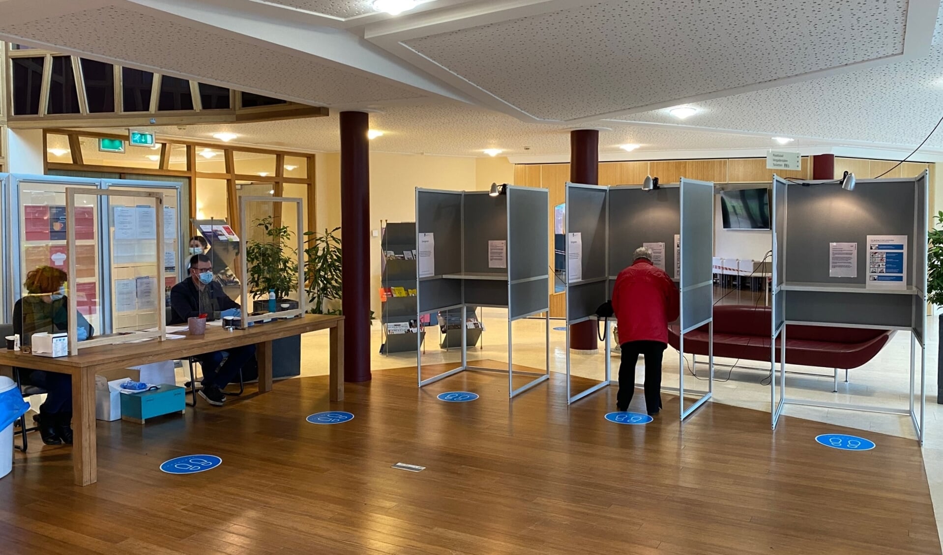 Het stembureau op het gemeentehuis.