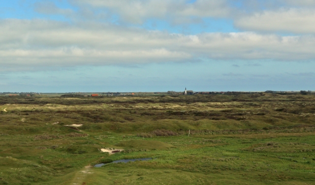 Uitzicht op het kerkje van Den Hoorn.