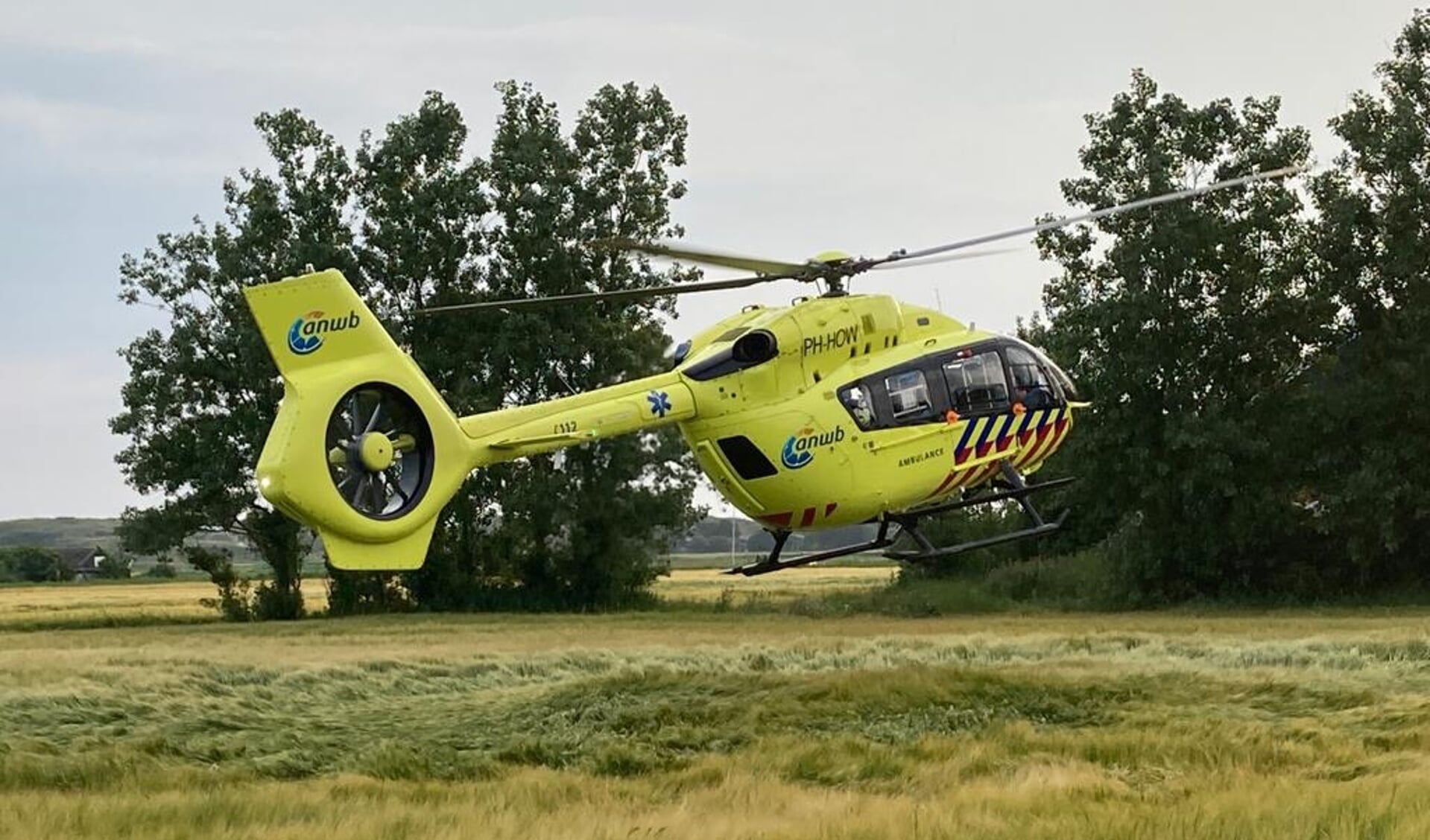 De ambulancehelikopter bij Den Hoorn.