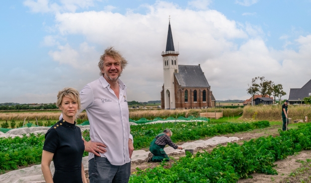 <p>Nadine Mögling en Jef Schuur van Hotel-restaurant Bij Jef in Den Hoorn.</p>