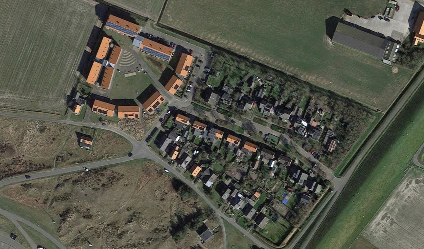 Linksboven de Potvis op 't Horntje.