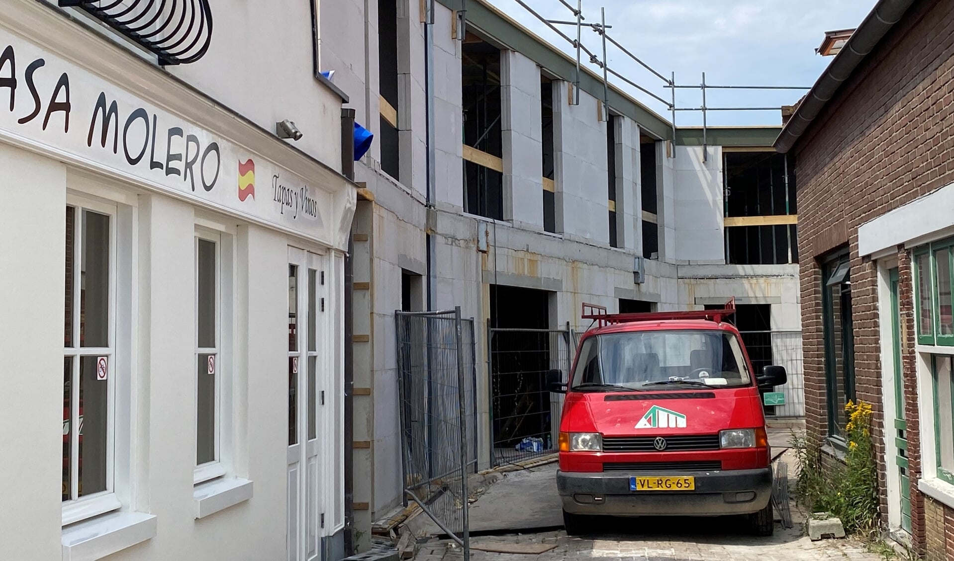 Vorderingen van de nieuwbouw aan de Kantoorstraat.