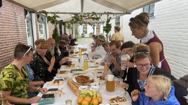 Terugblikken op Oosterend Present