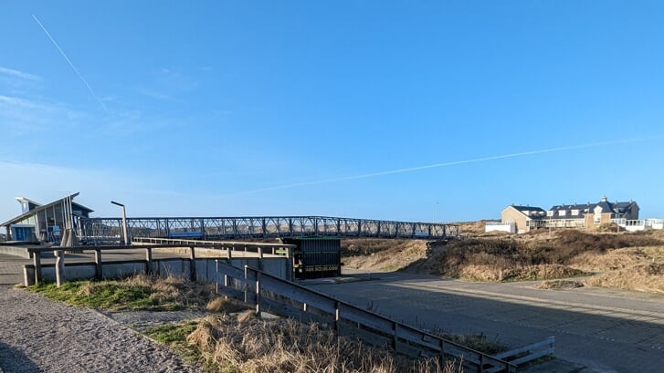 De huidige noodbrug tussen de Badweg en paal 20 bij Kogerstrand.