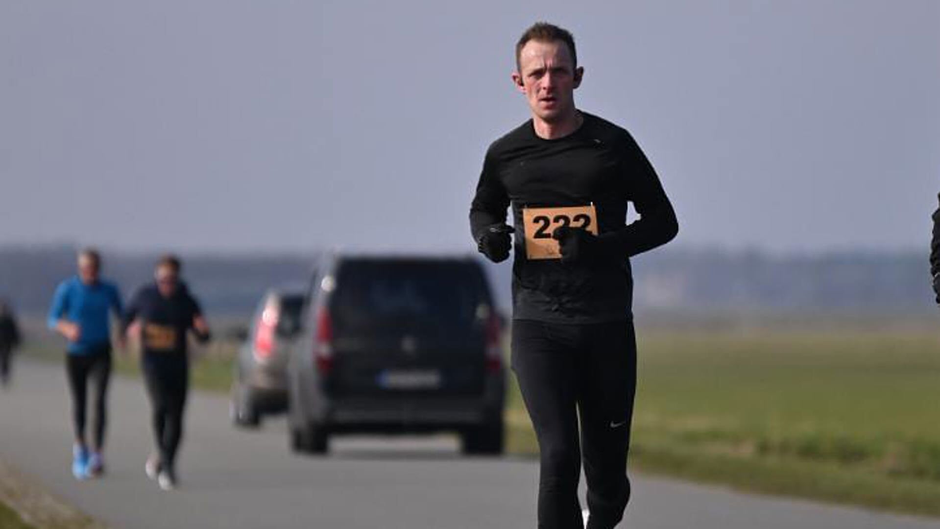 Arjan tijdens de halve marathon van De Waal.