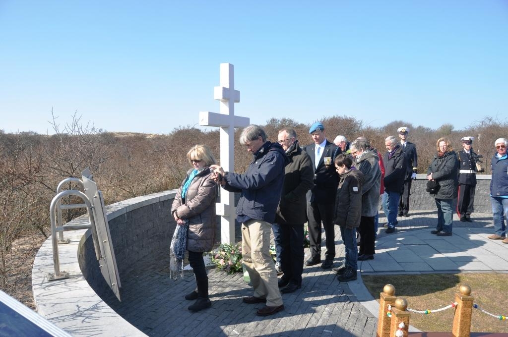 De herdenking bij het Russisch-orthodox kruis in 2013.