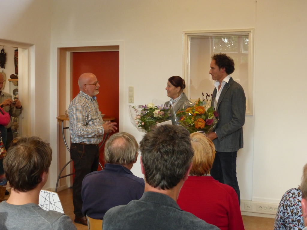 Herman Bakker, Carina Wolkers en Onno Blom tijdens de opening.