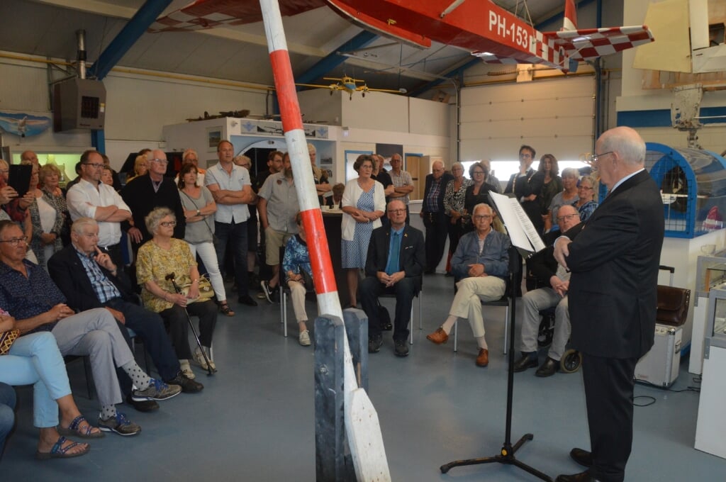 Ben Daalder in zijn rol als voorzitter van Luchtvaart- en Oorlogsmuseum '40-'45, bij de opening van de nieuwe expositie in mei 2018. 