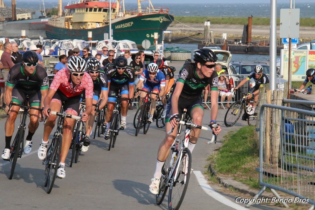 In Oudeschild wordt zaterdag wielercriterium De Ronde van Oudeschild verreden op en rond de haven. De eerste wedstrijd begint om 15.00 uur.