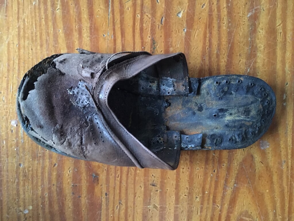 De schoen die werd gevonden op de Hors.