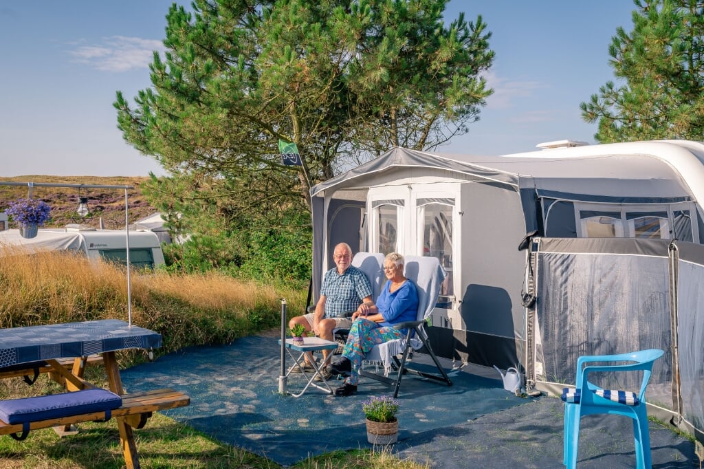 Jac Vinke en Marianne Holdorp uit Purmerend kamperen al 40 jaar op Loodsmansduin. 