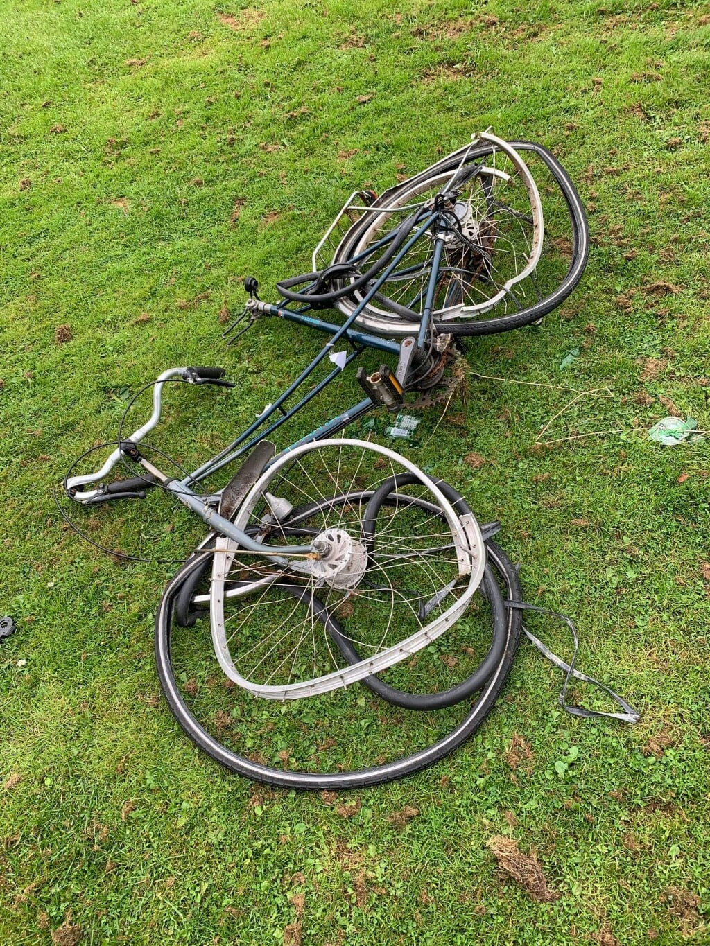 Vernielde fiets.