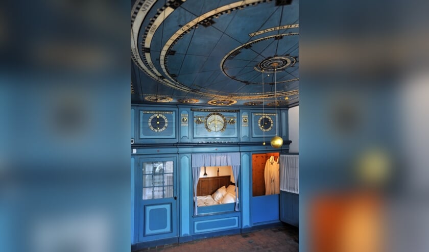 De woonkamer van het planetarium in Franeker.