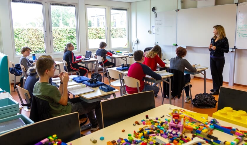 Leerlingen van het Matrix Lyceum zitten in kleinere klassen, waardoor meer persoonlijke aandacht mogelijk is.