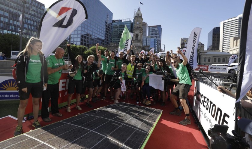 Top Dutch Solar Racing reed vanmorgen zeer tevreden over de finish in Australië. Het team met leden uit de provincies Groningen, Friesland en Drenthe deed voor het eerst mee, en eindigde als vierde.