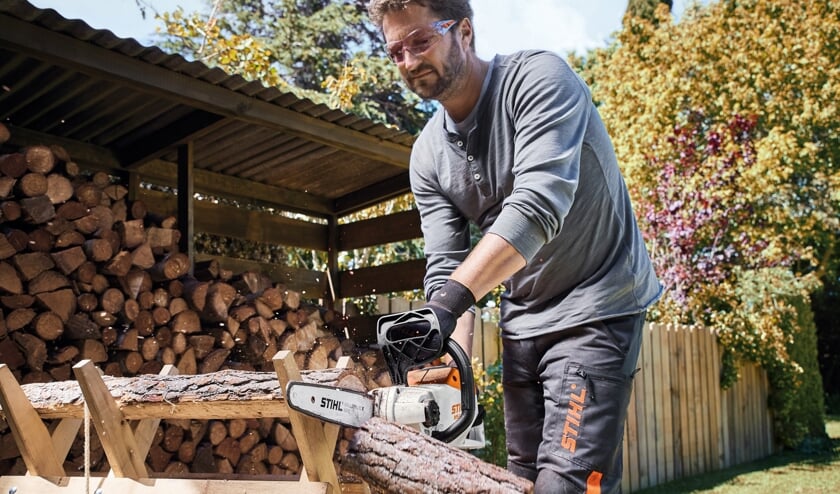 Met een kettingzaag van Stihl is het zagen van hardhout zo gebeurd.