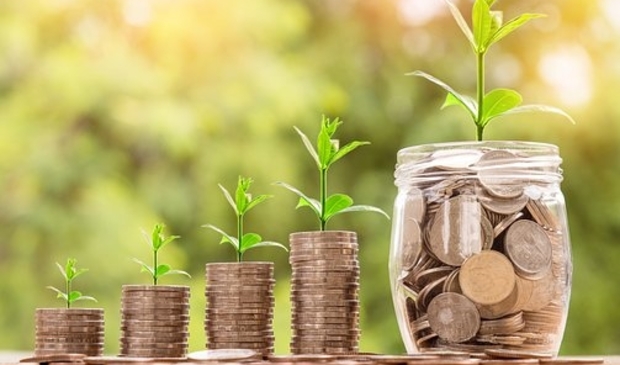 <p>De gemeente Groningen betaalt voor basisbanen het minimum loon. De<br>raden van Tytsjerksteradiel en Achtkarspelen laten zich 4 maart bijpraten.</p>