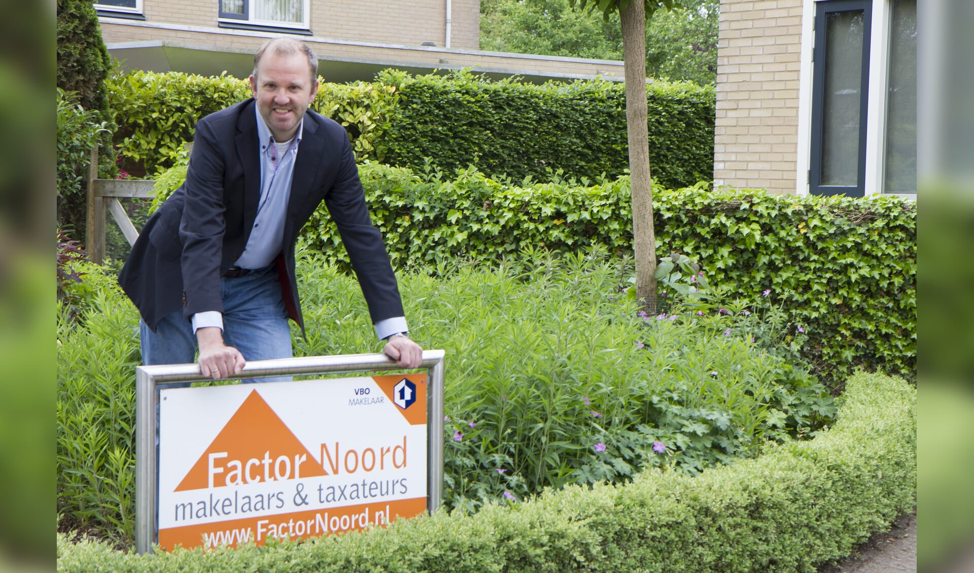 Otto Minnema van Factornoord Makelaars & Taxateurs in Hurdegaryp waarschuwt bij de aan- en verkoop van huizen te letten op de kosten van asbestdaken.