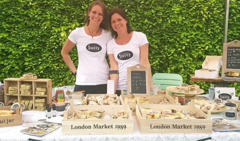 Johanna en Sita Veenstra van Zeepfabriek Suver op een eerdere fair.