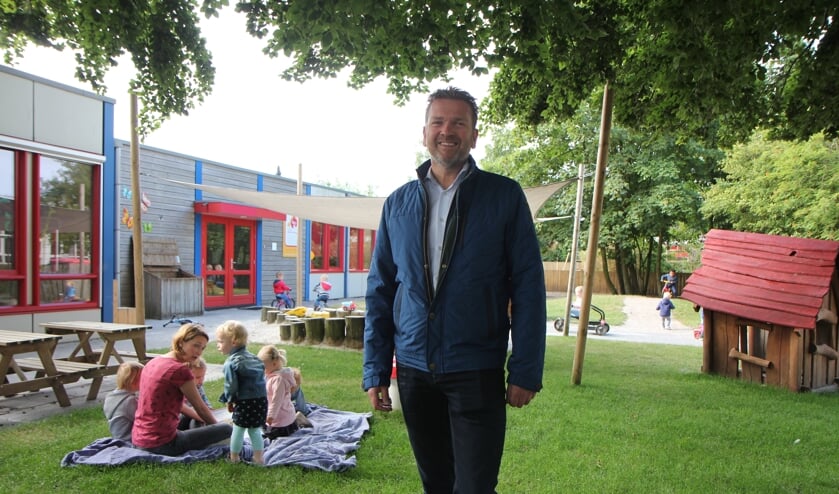 Directeur André de Jong vindt mooie grote buitenspeelplaatsen belangrijk.