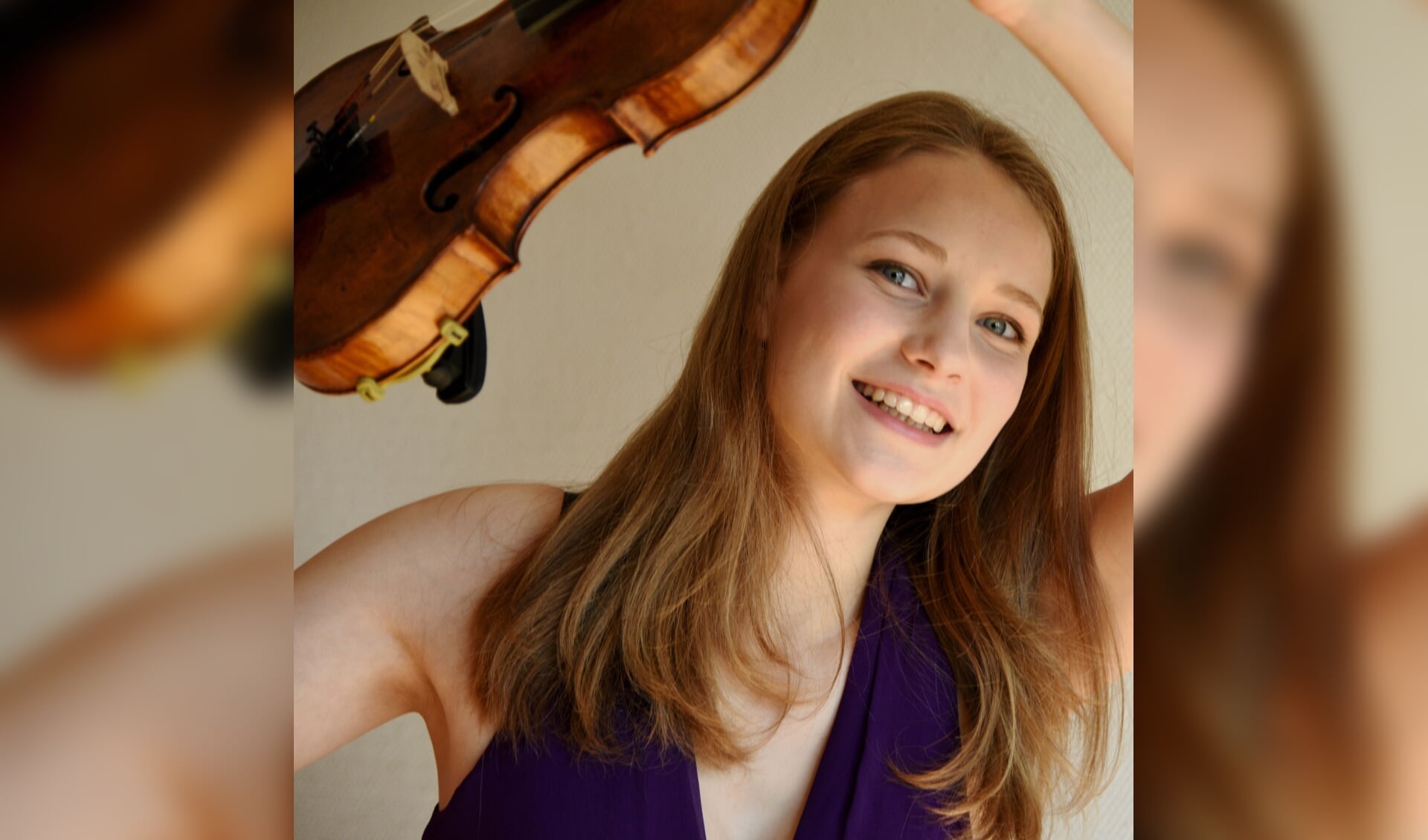 De Duitse violiste Valerie Schweighofer is op 18 augustus te zien in de Dorpskerk in Beetsterzwaag.