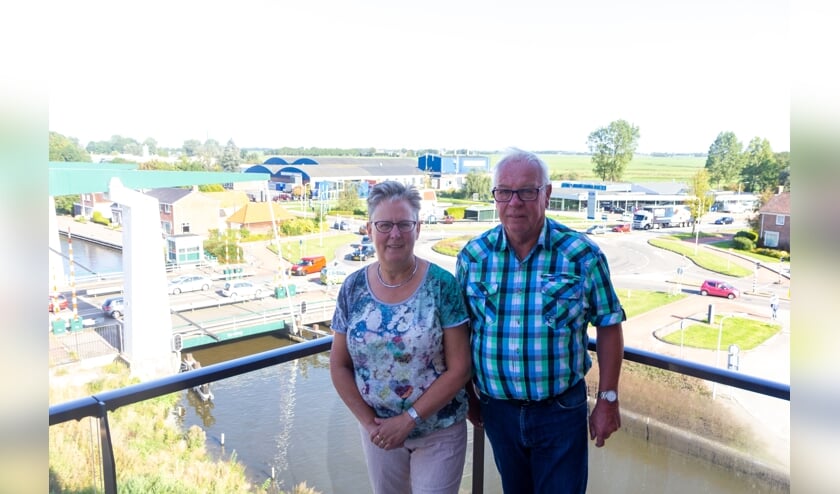 Lineke en Lambert Kooij genieten volop in hun nieuwe appartement in Dokkum. Hun waterontharder van Mezutec draagt daar aan bij.