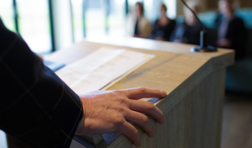 De sprekers van de Humanistische Uitvaartbegeleiding bieden ondersteuning bij uitvaarten.