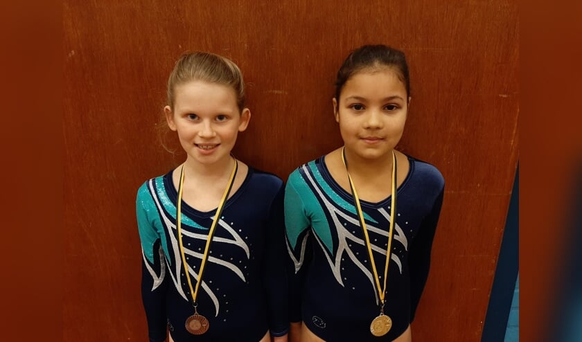 Tamar Laskewitz (4) en Esmee Postma (1).