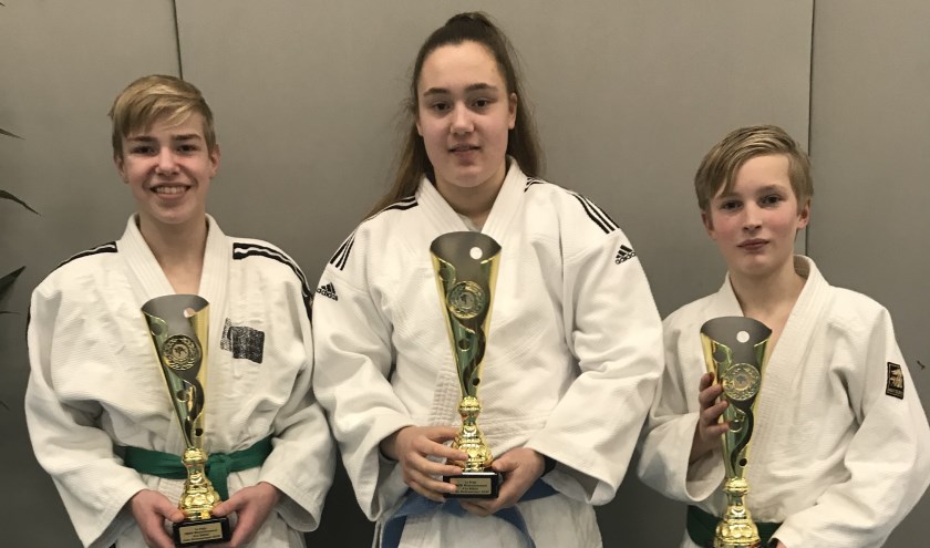 Drie kampioenen op een rij: Rick van Kammen, Daphne de Jong en Thijn de Boer.