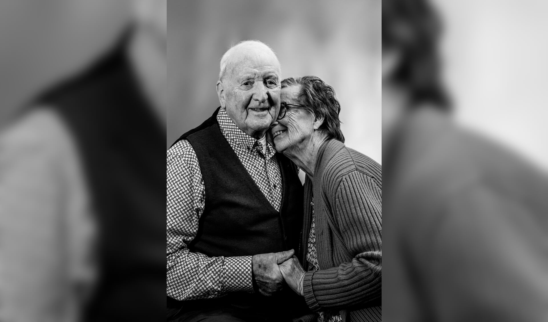 Titus Vogt senior en zijn vrouw Wil, die lijdt aan de ziekte van Alzheimer. Zij is het gezicht van de campagne 'Ik ben Wil'.