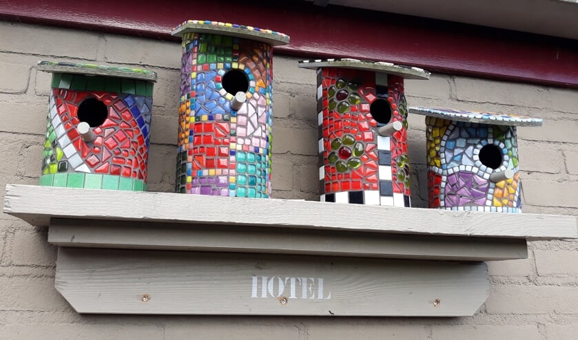 <p class="Lead" pstyle="Lead">Een vogelhuisje bij Outdoor Mozaïek Gallery.</p>