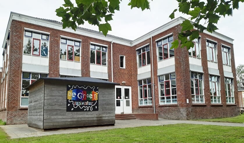 <p>De school waarin De Groen Kunst en Cultuur is gevestigd.</p>