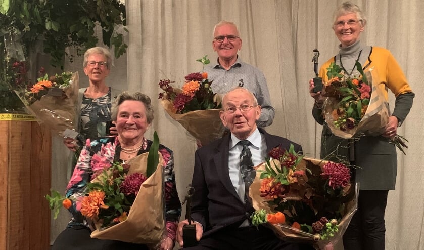 De gehuldigde jubilarissen van 'Jubilate Deo'.