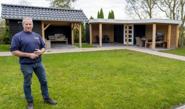 <p>Wiebe van Lingen in de showtuin aan de Foarwei <br>in Kollumerzwaag.</p>