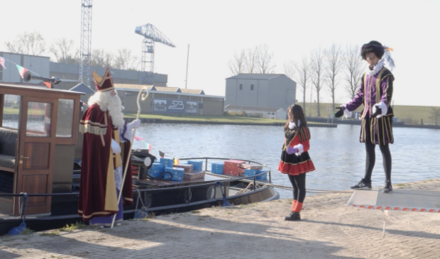 <p>Sinterklaas is in Burgum aangekomen.</p>