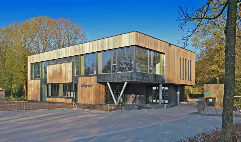 Het kantoor en multifunctioneel uitvaartcentrum van De Laatste Eer in Drachten.