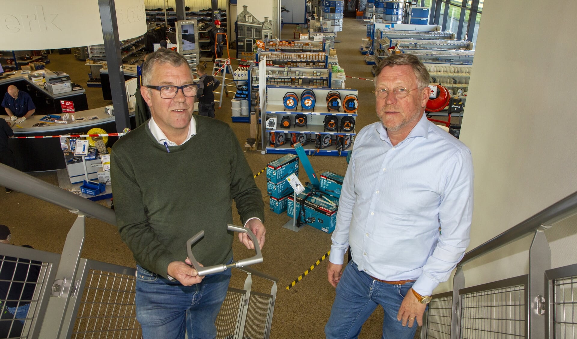 Jack en Hubert Raadsma van ijzerhandel Raadsma in Dokkum: 