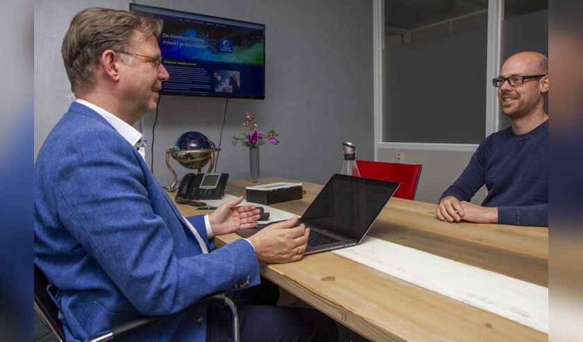 Jan Auke Steegstra en ontwerper en website/webshopbouwer Klaas Zuidersma.