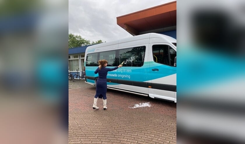 De rolstoelbus van Elkander.