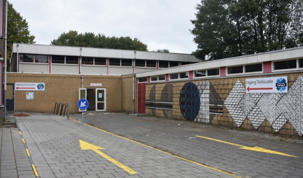 <p>De testlocatie aan de Eikesingel 62 in Drachten is alleen maandag 11 oktober nog open en uitsluitend op afspraak. Hierna moet men naar het Fries Congres Centrum aan de Oprijlaan 3, aan de zuidwestkant van Drachten.</p>
