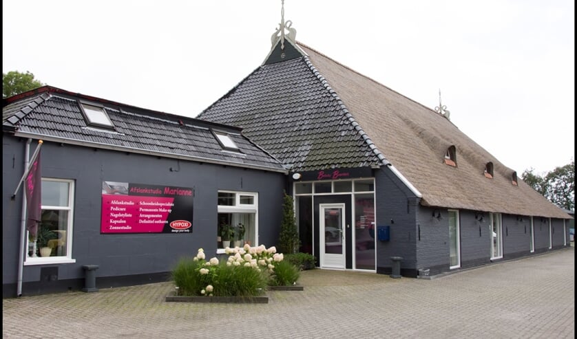 De Beautyboerderij met zeven bedrijven.