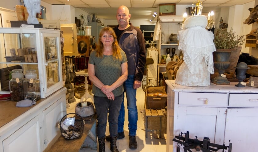 Ike en Pieter Zuidema breiden de winkel binnenkort uit van 150 naar 200 vierkante
meter. Liefhebbers kunnen ook brocante brengen om te verkopen, mits dit bij de collectie past.