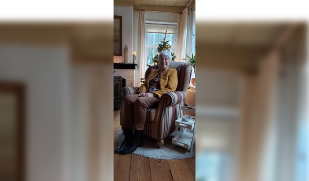 Liesbeth Medema in haar woning in Warffum.