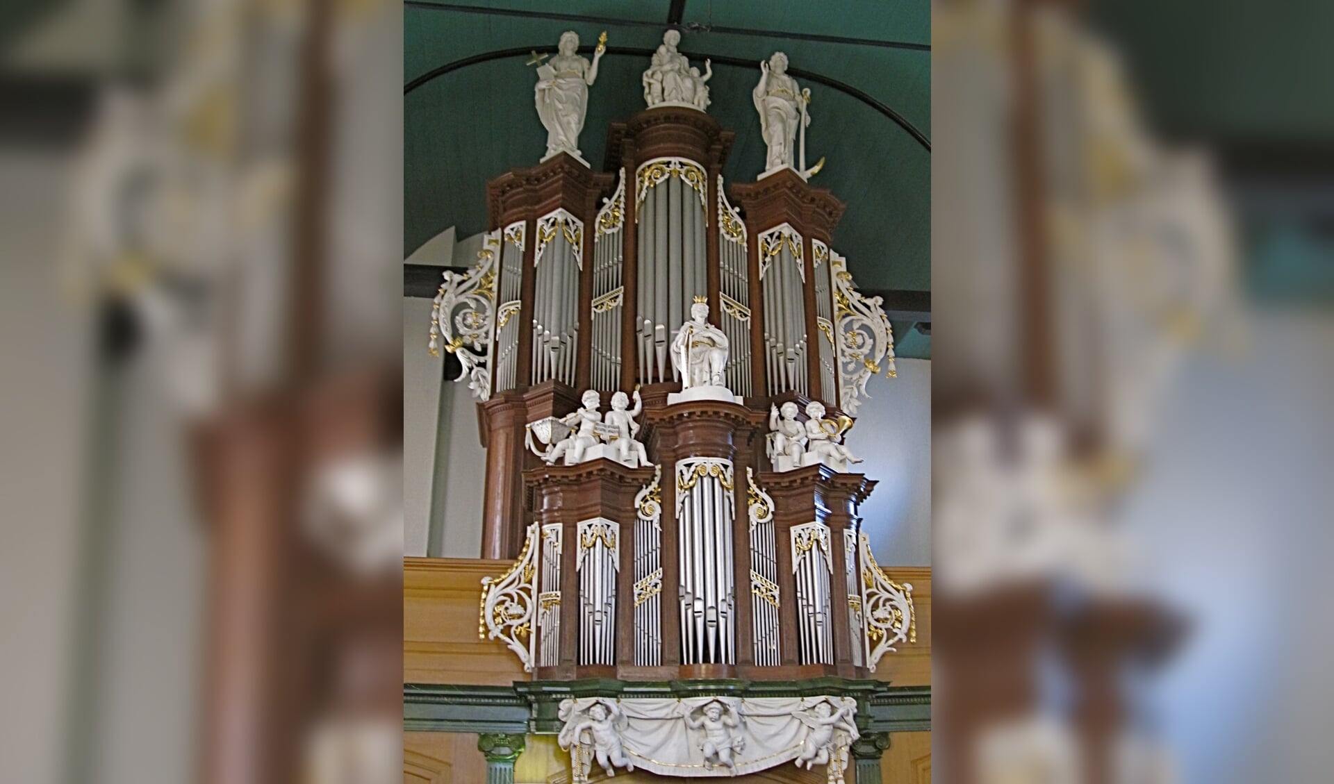 Het orgel in de St. Maartenkerk in Hallum.