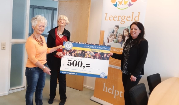 <p>Van links naar rechts: Ida van Kampen, Marijke Leibbrandt, Bianca Iedema.</p>