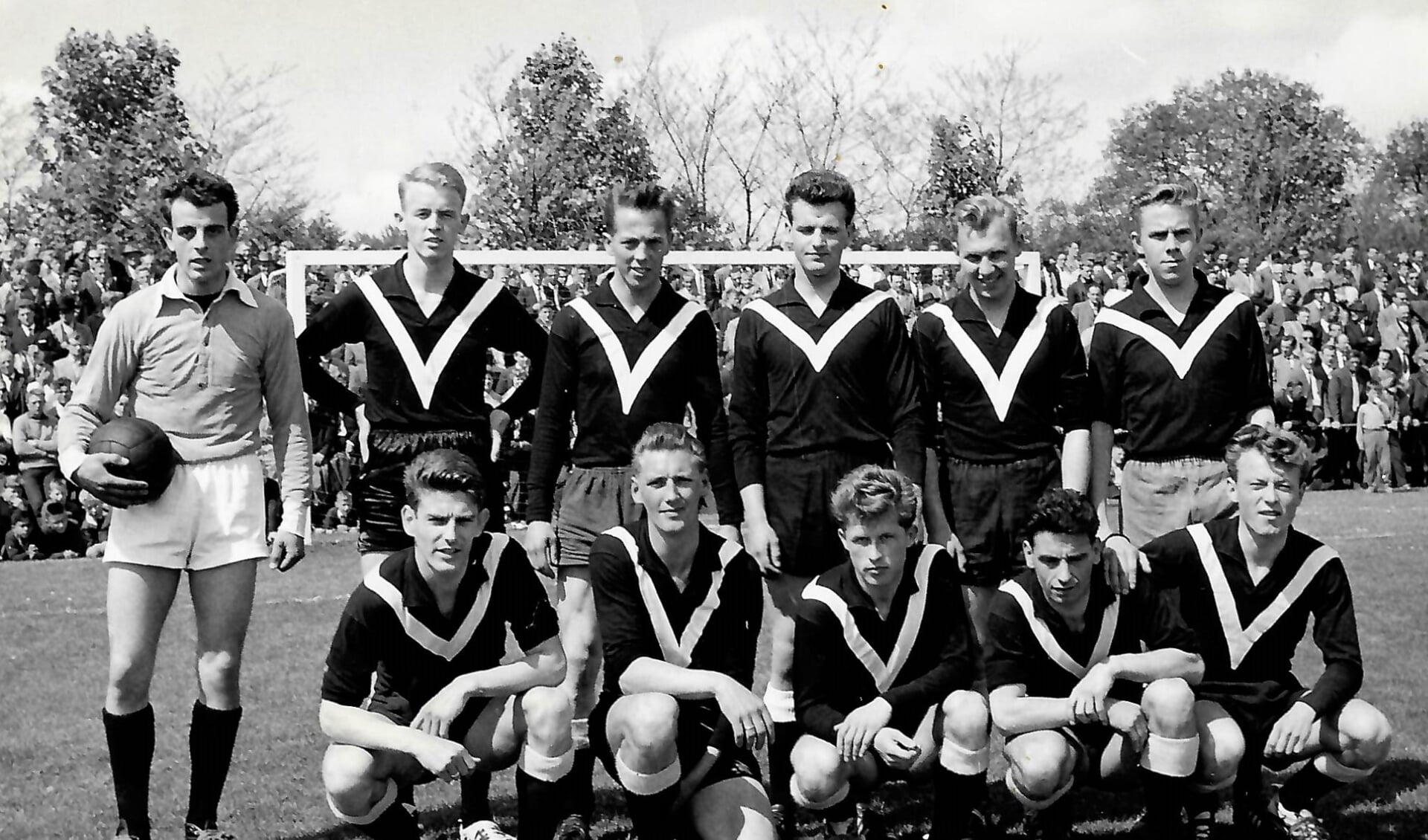  Het eerste team van VV Drachten in het seizoen 1961-1962.